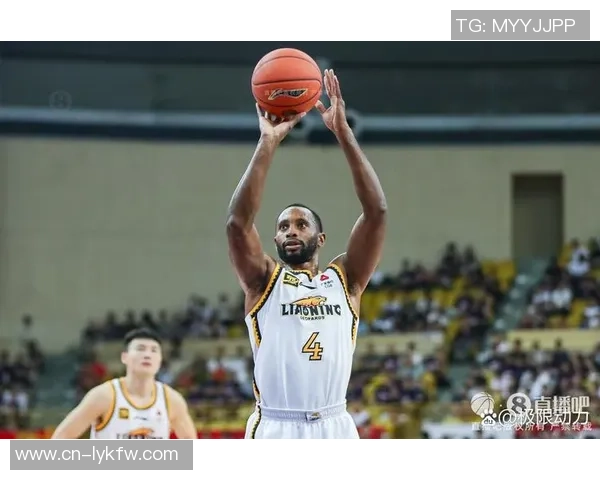 CBA09赛季辽宁队对阵上海队精彩对决回顾与分析