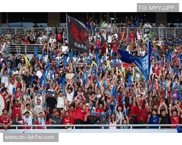 中国队迎战哥伦比亚足球盛宴即将开启球迷期待精彩对决 中国队迎战哥伦比亚足球盛宴即将开启球迷期待精彩对决