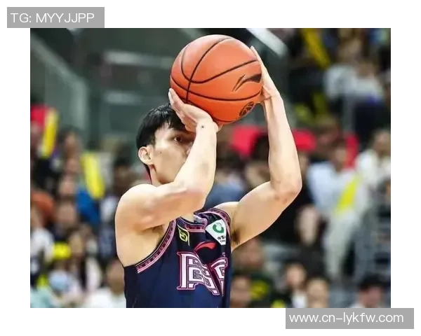 任骏飞的篮球之路:从青涩新秀到CBA明星球员的成长历程与奋斗故事 任骏飞的篮球之路:从青涩新秀到CBA明星球员的成长历程与奋斗故事