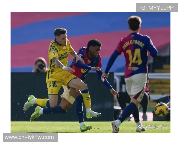 瓦伦西亚主场迎战巴萨双方争夺西甲关键三分之战